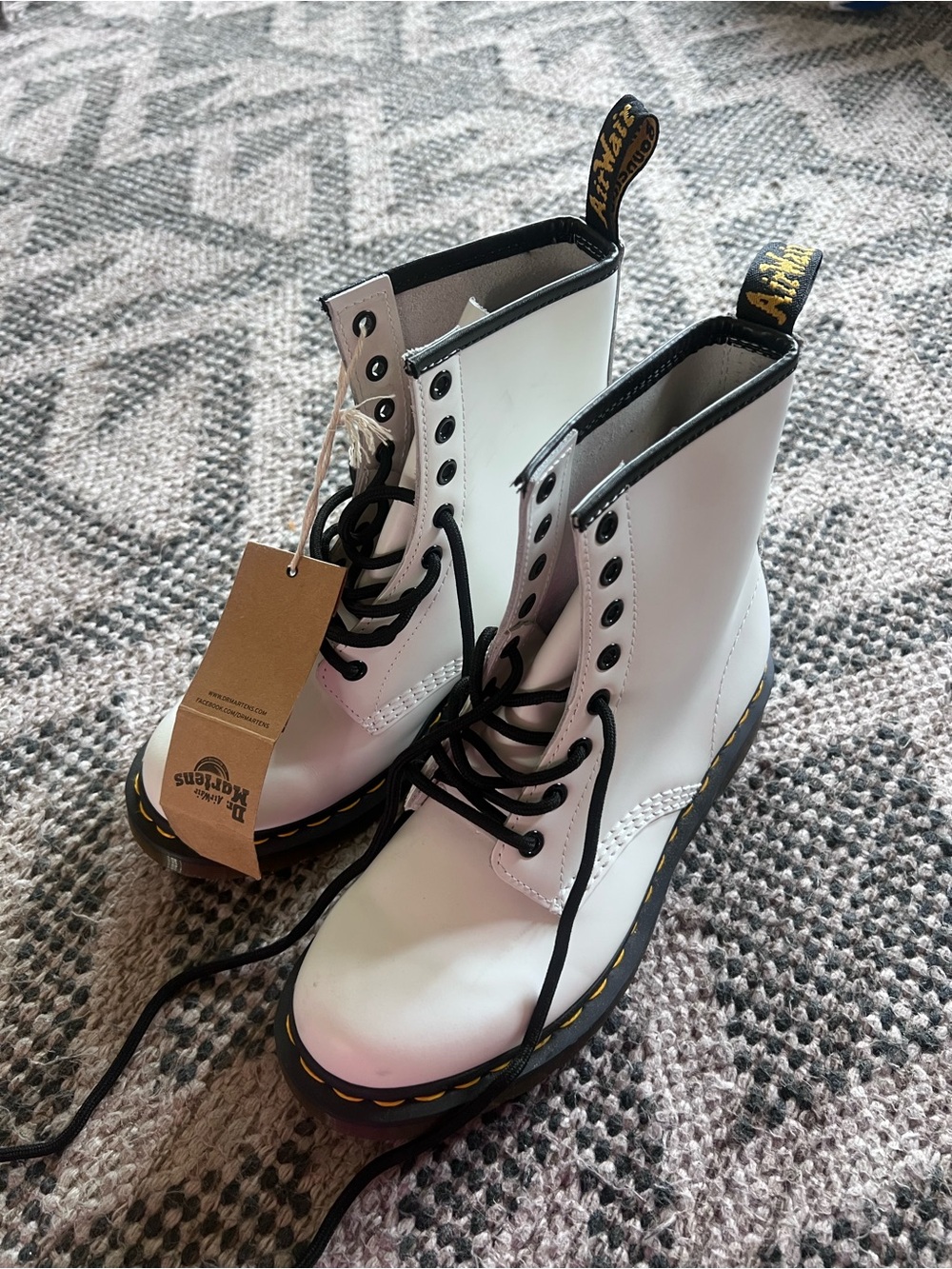 Dr. Martens White 8-Eye Lace-Up Combat Boots nwt